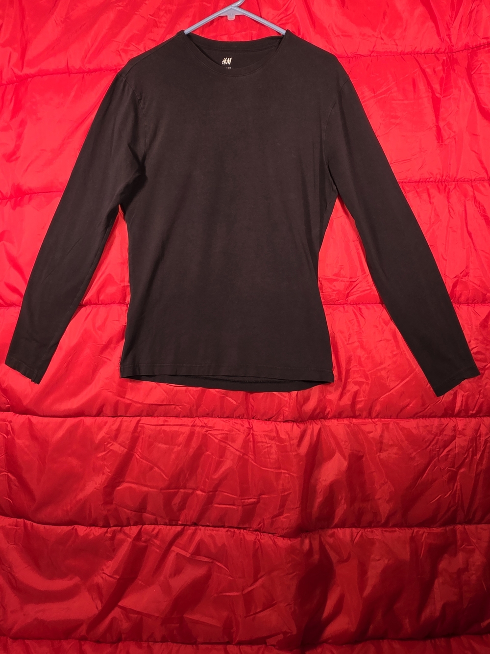 H&M Black Long-Sleeve Crewneck Tee